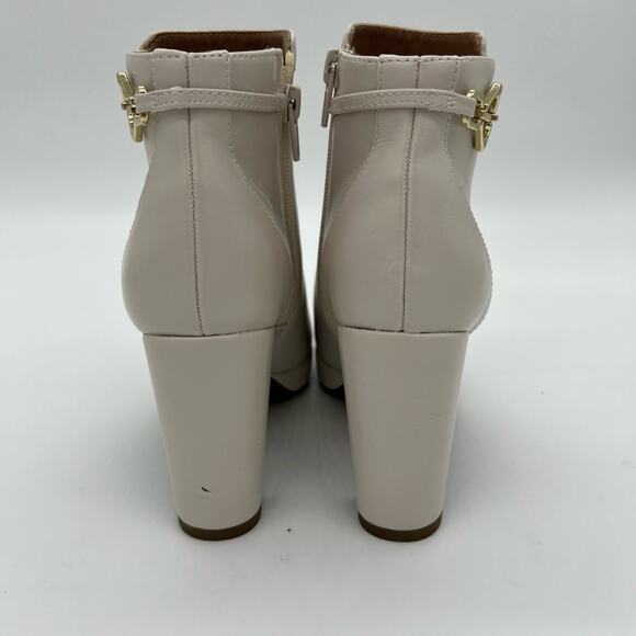 Naturalizer Berri Ankle Boot Womens Size 5 Cream Leather Gold Details Bootie - Picture 5 of 10